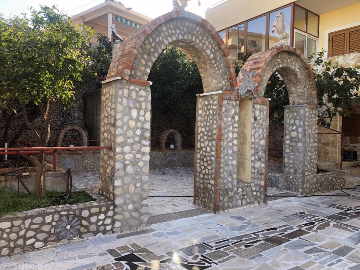 The Sunset Villa Leven Vlorë Eksteriør bilde